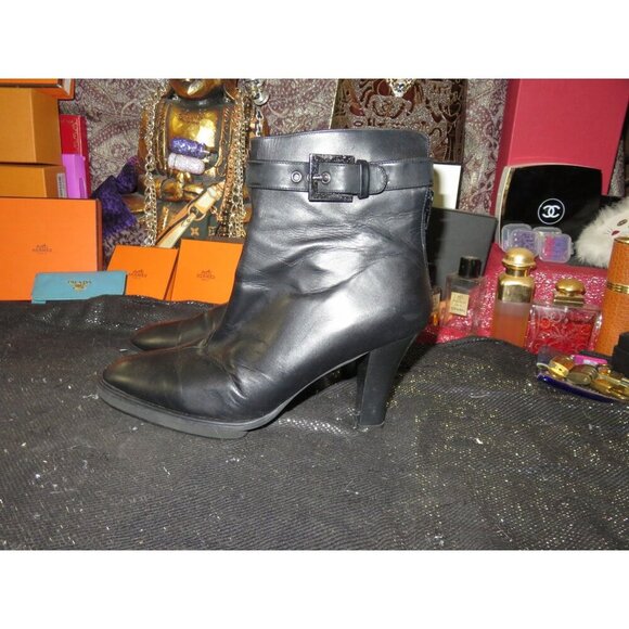 Newport News Easy Style Black Leather Buckle Embellished Heeled Ankle Booties 8 - Picture 1 of 16